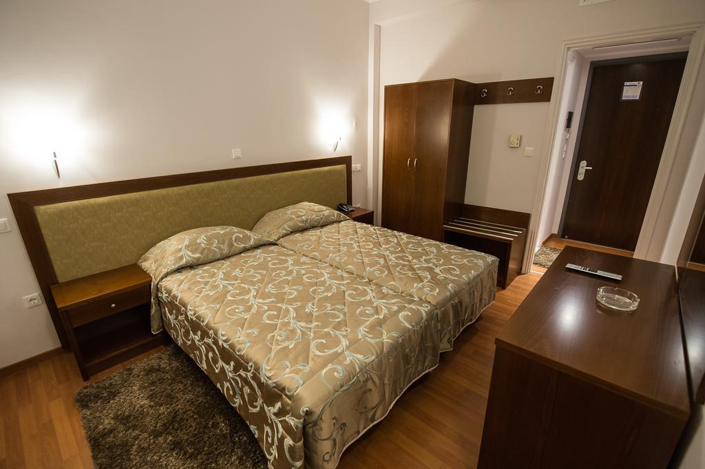 Olympos Hotel Pírgos